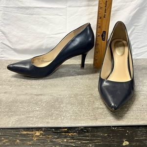 Alfani Navy Pumps w/flex sole.